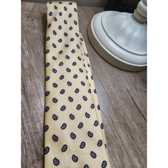 None and/or Unknown Other - Royal Knight Yellow Paisley Silk Tie Made in USA Classic Men's Necktie